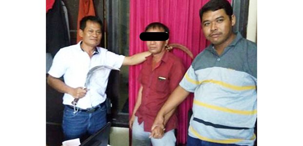 Ancam Tetangga dengan Celurit, Pria ini Ditangkap Polisi Ancam Tetangga dengan Celurit, Pria ini Ditangkap Polisi