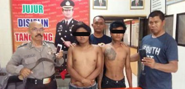 Rampas 2 Ponsel Milik Pelajar, 2 Remaja Asal Puger Jember Ditangkap Rampas 2 Ponsel Milik Pelajar, 2 Remaja Asal Puger Jember Ditangkap