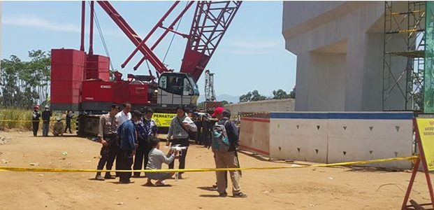 Polda Jatim Temukan Unsur Kelalaian Atas Ambruknya Girder Flyover Tol Paspro Polda Jatim Temukan Unsur Kelalaian Atas Ambruknya Girder Flyover Tol Paspro