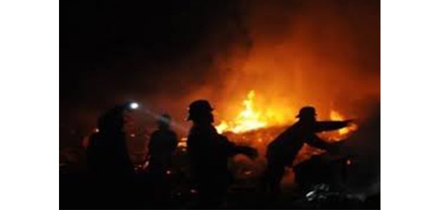 Pasar Joko Sambang Mojokerto Terbakar, Ratusan Lapak Pedagang Ludes Pasar Joko Sambang Mojokerto Terbakar, Ratusan Lapak Pedagang Ludes
