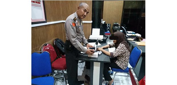 Curi HP Teman Sendiri, Seorang Perawat di Blitar Masuk Bui Curi HP Teman Sendiri, Seorang Perawat di Blitar Masuk Bui
