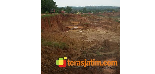 Ini Jawaban Pihak Penambang Pasir Kwarsa Yang Diduga Ilegal di Bancar Tuban Ini Jawaban Pihak Penambang Pasir Kwarsa Yang Diduga Ilegal di Bancar Tuban