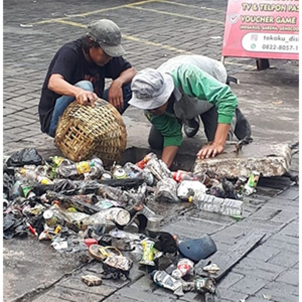 Sampah Jadi Penyebab Banjir di Kota Malang  Teras Jatim