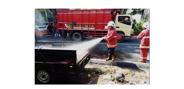 2 Unit Mobil di Bojonegoro Terbakar 2 Unit Mobil di Bojonegoro Terbakar