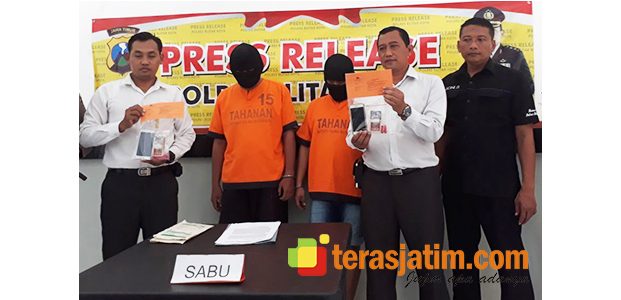3 Bulan Jadi TO, 2 Pengedar Sabu asal Tulungagung Dibekuk Polisi Blitar 3 Bulan Jadi TO, 2 Pengedar Sabu asal Tulungagung Dibekuk Polisi Blitar