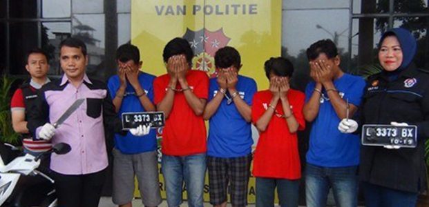5 Anggota Komplotan Begal, Kembali Digulung Tim Anti Bandit 5 Anggota Komplotan Begal, Kembali Digulung Tim Anti Bandit
