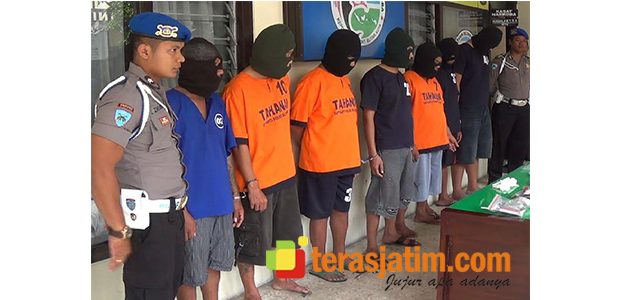 7 Orang Anggota Sindikat Pengedar Sabu Digulung Polisi Blitar Kota 7 Orang Anggota Sindikat Pengedar Sabu Digulung Polisi Blitar Kota