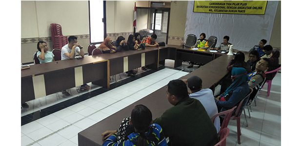 9 Pasangan Mesum dan 2 Orang WNA, Digaruk Polisi di Tempat Kos 9 Pasangan Mesum dan 2 Orang WNA, Digaruk Polisi di Tempat Kos