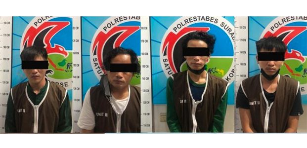 4 Pengedar Sabu asal Surabaya dan Gresik Dicokok Polisi 4 Pengedar Sabu asal Surabaya dan Gresik Dicokok Polisi