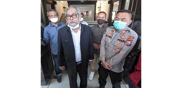 Diduga Lakukan Kekerasan Seksual Terhadap Belasan Anak, Pemilik Sekolah di Kota Batu Dilaporkan Diduga Lakukan Kekerasan Seksual Terhadap Belasan Anak, Pemilik Sekolah di Kota Batu Dilaporkan