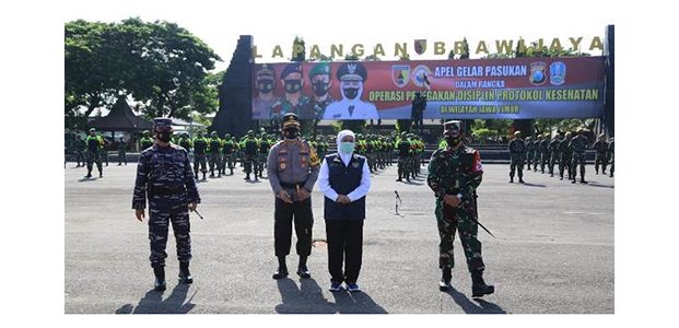 Forkopimda Jatim Hadiri Gelar Pasukan Operasi Penegakan Disiplin Prokes Forkopimda Jatim Hadiri Gelar Pasukan Operasi Penegakan Disiplin Prokes