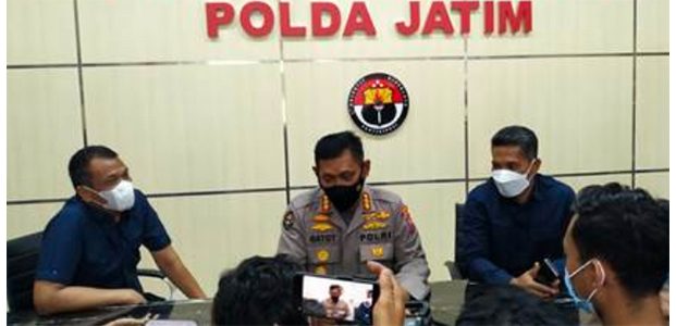 Dianggap Tak Memenuhi Unsur Pidana, Polda Jatim Hentikan Kasus Pencemaran Nama Baik Bupati Bojonegoro Dianggap Tak Memenuhi Unsur Pidana, Polda Jatim Hentikan Kasus Pencemaran Nama Baik Bupati Bojonegoro