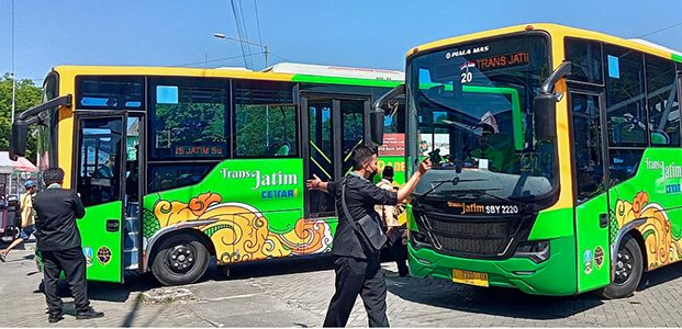 Catat! Pada Hari Pahlawan 10 November, Naik Bus Trans Jatim Gratis Lho Catat! Pada Hari Pahlawan 10 November, Naik Bus Trans Jatim Gratis Lho
