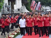 Momen Menarik, Saat Presiden Kenalkan Menterinya pada Mahasiswa di AMN Surabaya