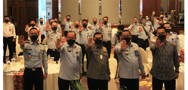 Perkuat Sistem Anti Korupsi, Imigrasi Surabaya Undang Satgas Saber Pungli Perkuat Sistem Anti Korupsi, Imigrasi Surabaya Undang Satgas Saber Pungli