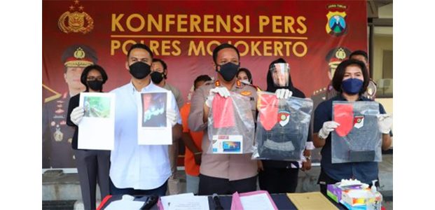 Gara-Gara Foto Profil WA, 2 Remaja di Mojokerto Bantai Pelajar SMP Gara-Gara Foto Profil WA, 2 Remaja di Mojokerto Bantai Pelajar SMP