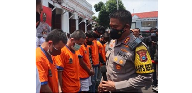Polrestabes Surabaya Tangkap 4 Tersangka dengan BB 46 Kg Sabu dan Ribuan Pil Koplo