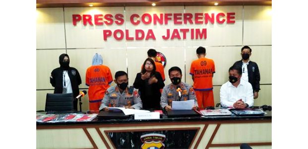 Jadi Korban Pinjol Ilegal? Kapolda Jatim: Silahkan Lapor Polisi Jadi Korban Pinjol Ilegal? Kapolda Jatim: Silahkan Lapor Polisi