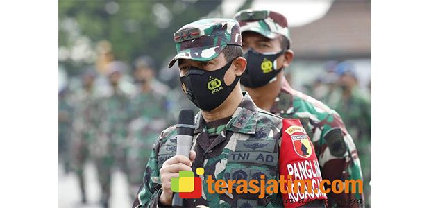 Target 1 Juta Vaksin Setiap Hari, Jatim Terima 209 Ribu Vaksin Sinovac dan Astra Zenecca Target 1 Juta Vaksin Setiap Hari, Jatim Terima 209 Ribu Vaksin Sinovac dan Astra Zenecca