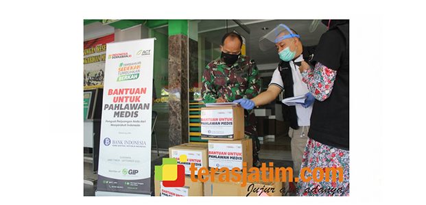 10 RS Rujukan Covid-19 di Surabaya Terima Bantuan APD 10 RS Rujukan Covid-19 di Surabaya Terima Bantuan APD