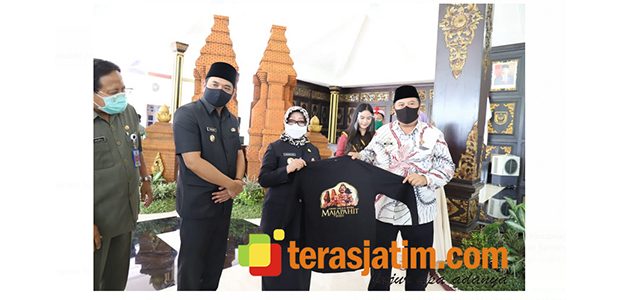 Bupati Jombang Buka Talkshow Gaung Sakala Bhumi Majapahit Tahun 2020 Bupati Jombang Buka Talkshow Gaung Sakala Bhumi Majapahit Tahun 2020
