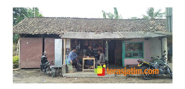 Ada TMMD, Warung Kopi di Gunungmalang Jember Ketiban Rejeki Ada TMMD, Warung Kopi di Gunungmalang Jember Ketiban Rejeki