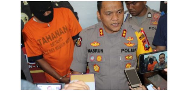 Ambil Paket Sabu di Jalan, Oknum Kades di Madiun Dibekuk Ambil Paket Sabu di Jalan, Oknum Kades di Madiun Dibekuk