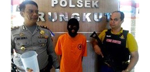 Aniaya Istri Sirinya, Pria Asal Probolinggo ini Dibui Aniaya Istri Sirinya, Pria Asal Probolinggo ini Dibui
