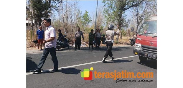 Apes, Jambret di Pamekasan Berhasil Dihadang Anggota TNI Apes, Jambret di Pamekasan Berhasil Dihadang Anggota TNI
