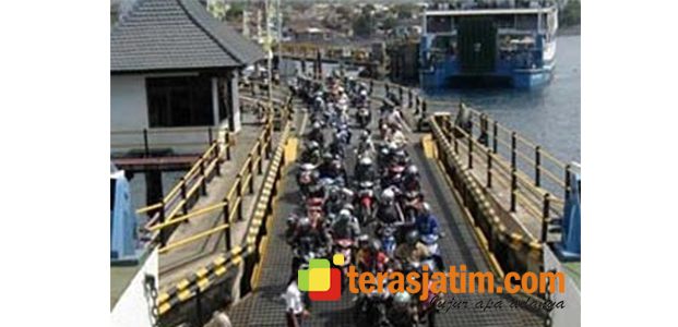 Arus Balik di Pelabuhan Ketapang Banyuwangi Masih Terpantau Tinggi Arus Balik di Pelabuhan Ketapang Banyuwangi Masih Terpantau Tinggi