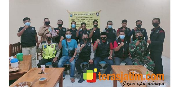 Cari ‘Sisik Melik’ Urai Kebuntuan Sosial, BKP Baureno Cangkrukan Bersama Muspika Cari ‘Sisik Melik’ Urai Kebuntuan Sosial, BKP Baureno Cangkrukan Bersama Muspika