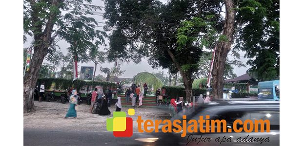 Taman Gajah Bolong Baureno Bojonegoro Masih Kurang Wahana Permainan Anak
