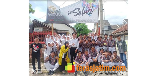 Out Class, Pelajar SMPN 5 Datangi Bale Parawangsa Out Class, Pelajar SMPN 5 Datangi Bale Parawangsa