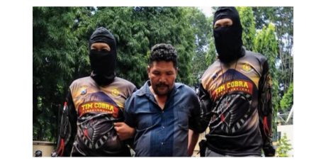 Bacok Tetangganya, Oknum Ketua RW di Sumberwuluh Lumajang Jadi Pesakitan Polisi