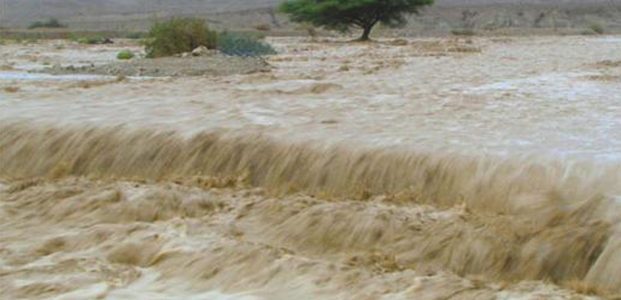 Banjir Bandang Terjang Sejumlah Wilayah di Tuban Banjir Bandang Terjang Sejumlah Wilayah di Tuban