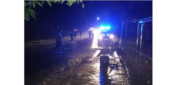 Banjir Bandang Landa Temayang Bojonegoro, 5 Rumah Warga Rusak Banjir Bandang Landa Temayang Bojonegoro, 5 Rumah Warga Rusak