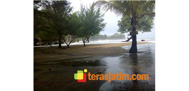 Waspada Banjir Rob Terparah Landa Pesisir Blitar Selatan