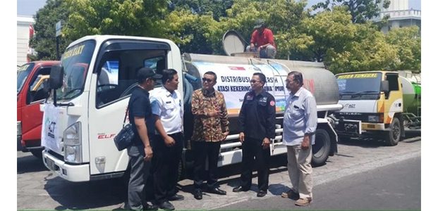 Bantu Atasi Kekeringan, ACT Jatim Kirim 1 Juta Liter Air Bersih ke 25 Daerah Bantu Atasi Kekeringan, ACT Jatim Kirim 1 Juta Liter Air Bersih ke 25 Daerah