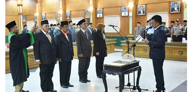 Banyak Dikomplain Warga, Kepala Dispendukcapil Jombang Dicopot Banyak Dikomplain Warga, Kepala Dispendukcapil Jombang Dicopot