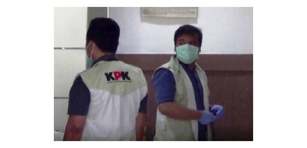 KPK Geledah Sejumlah Kantor Dinas di Pemkot Batu KPK Geledah Sejumlah Kantor Dinas di Pemkot Batu