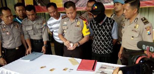 Bawa ID Card Wartawan, Pria ini Peras Kades Bawa ID Card Wartawan, Pria ini Peras Kades
