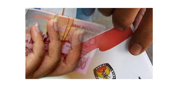 Bawaslu Kota Madiun Temukan Dugaan Money Politik Oknum Caleg DPR-RI Bawaslu Kota Madiun Temukan Dugaan Money Politik Oknum Caleg DPR-RI