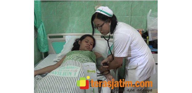 Bayi Lahir di RS Blitar Dengan Kondisi Usus Terburai Keluar Bayi Lahir di RS Blitar Dengan Kondisi Usus Terburai Keluar