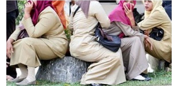 Belasan Guru dan Bidan di Blitar Ingin Cerai Karena Faktor Ekonomi dan Selingkuh Belasan Guru dan Bidan di Blitar Ingin Cerai Karena Faktor Ekonomi dan Selingkuh
