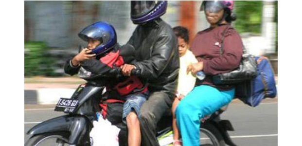 Berboncengan dan Muatan Lebih Saat Mudik Pakai Motor, Akan Ditilang Berboncengan dan Muatan Lebih Saat Mudik Pakai Motor, Akan Ditilang