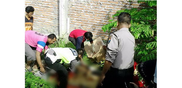 Berniat Buang Sampah, Wanita asal Sumberejo Bojonegoro Tewas Tersambar Kereta Api Berniat Buang Sampah, Wanita asal Sumberejo Bojonegoro Tewas Tersambar Kereta Api