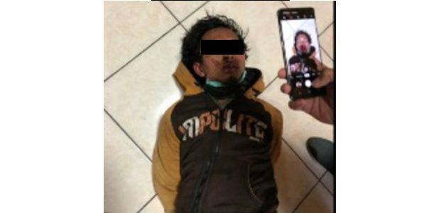 Berpura-pura Melapor, Pria Ini Lukai 2 Anggota Polsek Wonokromo Berpura-pura Melapor, Pria Ini Lukai 2 Anggota Polsek Wonokromo