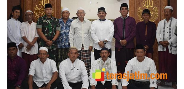 Bersama Warga, Dandim Surabaya Timur Gelar Doa Untuk Keselamatan Bangsa Bersama Warga, Dandim Surabaya Timur Gelar Doa Untuk Keselamatan Bangsa