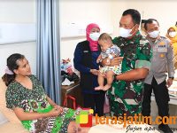 Pangdam, Gubernur dan Kapolda Jenguk Korban Ledakan di Srengat Blitar