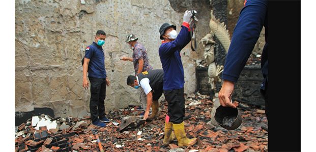 Cari Penyebab Kebakaran di Kelenteng Poo An Kiong Blitar, Tim Labfor Polda Jatim Diturunkan Cari Penyebab Kebakaran di Kelenteng Poo An Kiong Blitar, Tim Labfor Polda Jatim Diturunkan